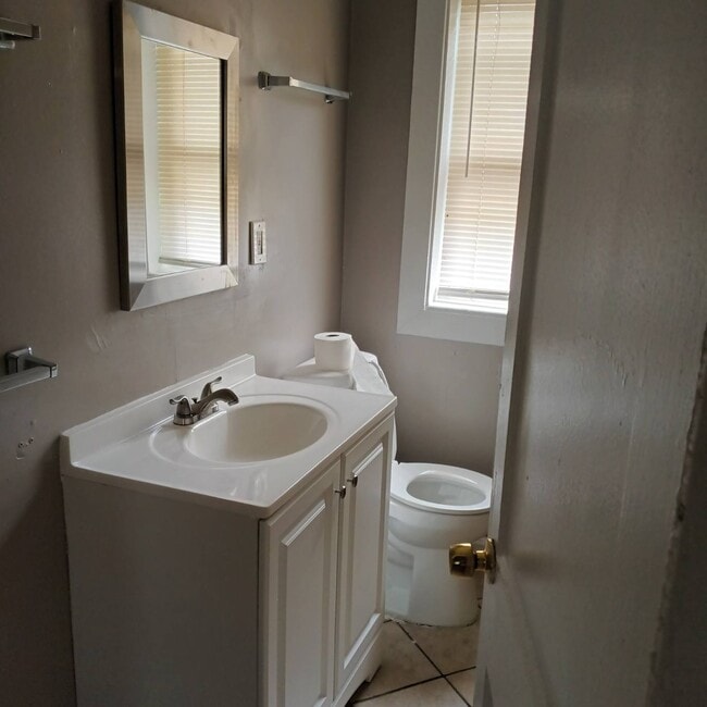 Building Photo - 3028 Walton Pl