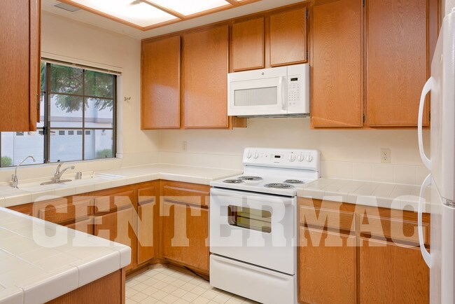 Building Photo - 7634 Palmilla Dr