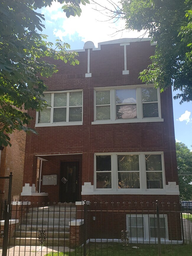 Building Photo - 7000 S Rockwell St