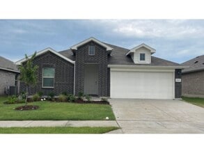 Building Photo - 8421 Hollymead Ln