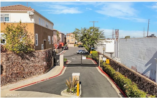 Building Photo - 1309 Songbird Way