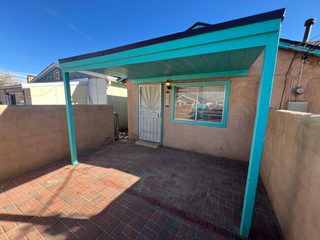 Foto del edificio - OLD TOWN 2 Bedroom 1 Bath