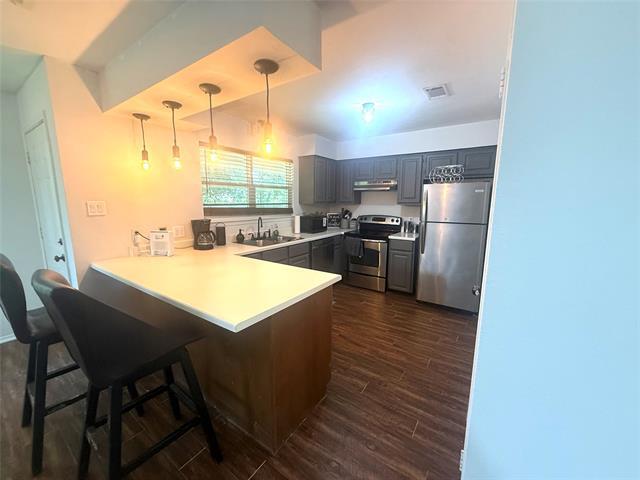 Foto del edificio - 1212 Eagle Lake Dr