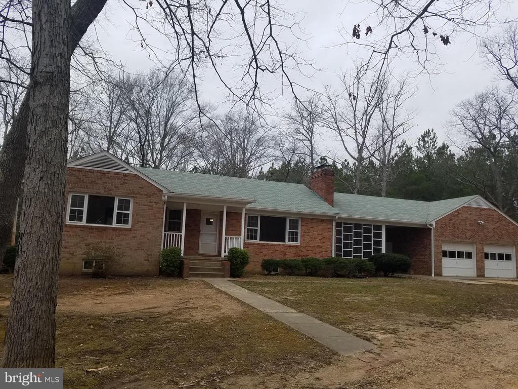 Foto principal - 8685 Ironsides Rd