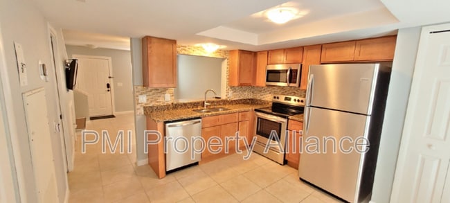 Building Photo - 12056 Tift Cir