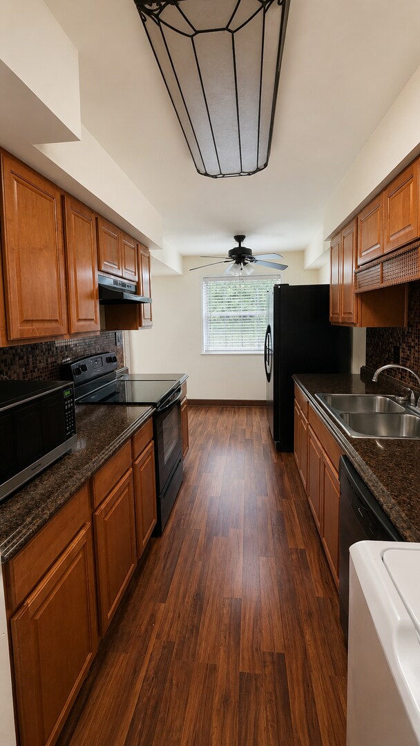 Foto del edificio - 13856 Oakbrook Dr