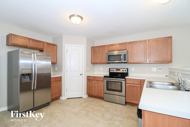Building Photo - 288 Azalea Dr