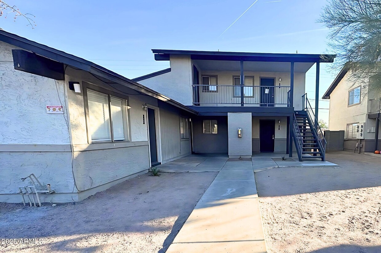 Primary Photo - 725 W 1st Ave