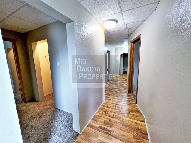 Foto del edificio - 420 E 6th Ave