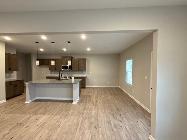 Building Photo - 6151 Moonview Ct