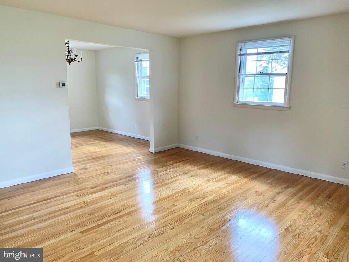 809 Branford Cir, LuthervilleTimonium, MD 21093 House for Rent in