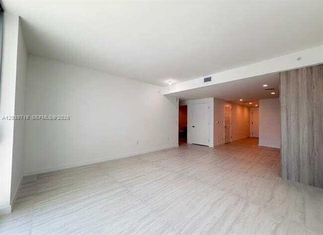 Foto del edificio - 77 SE 5th St
