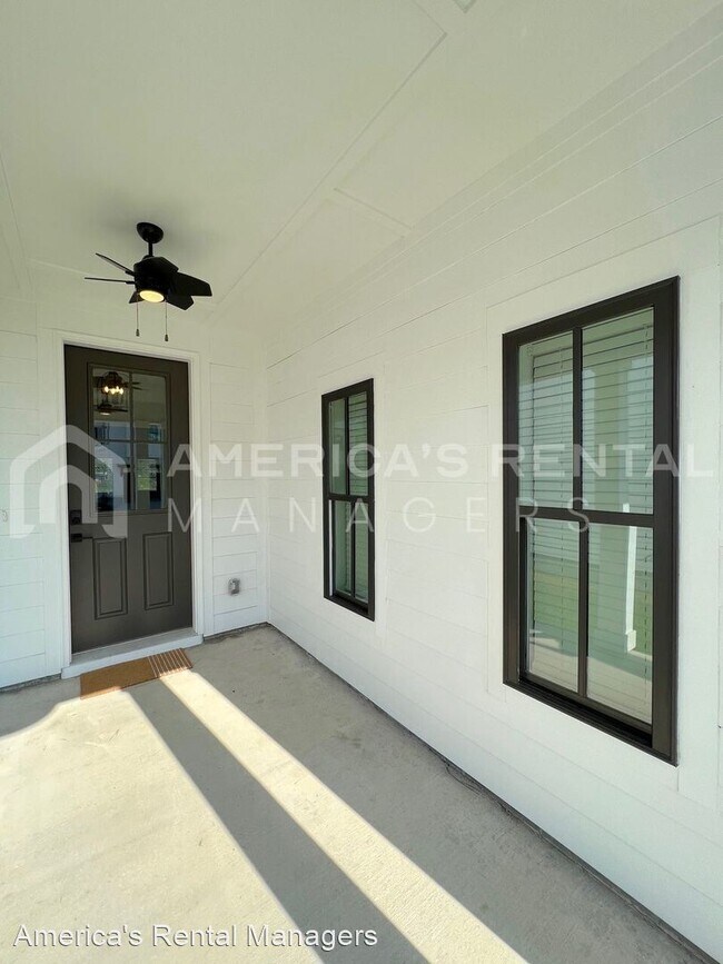 Building Photo - 3 br, 2.5 bath House - 4672 Casablanca Drive