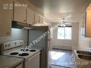 Building Photo - 125 SE 98th Ave