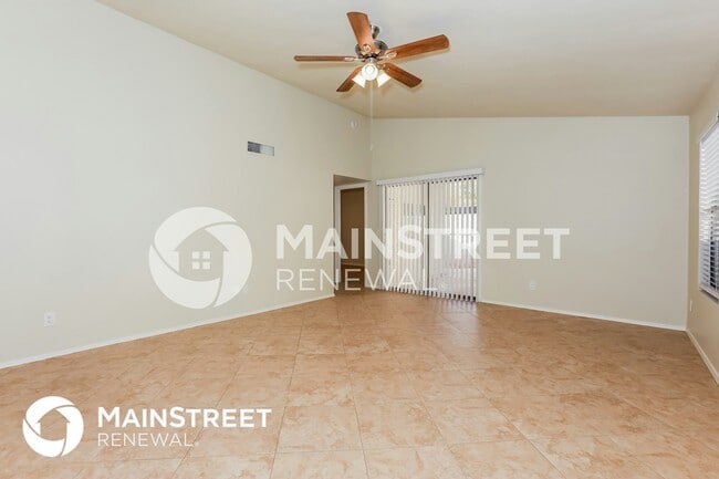 Foto del edificio - 4544 E Garnet Ave