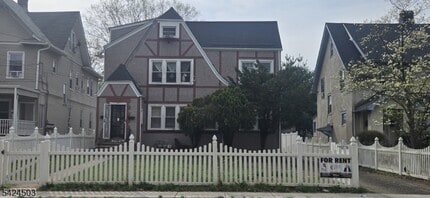 Building Photo - 941 W Front St
