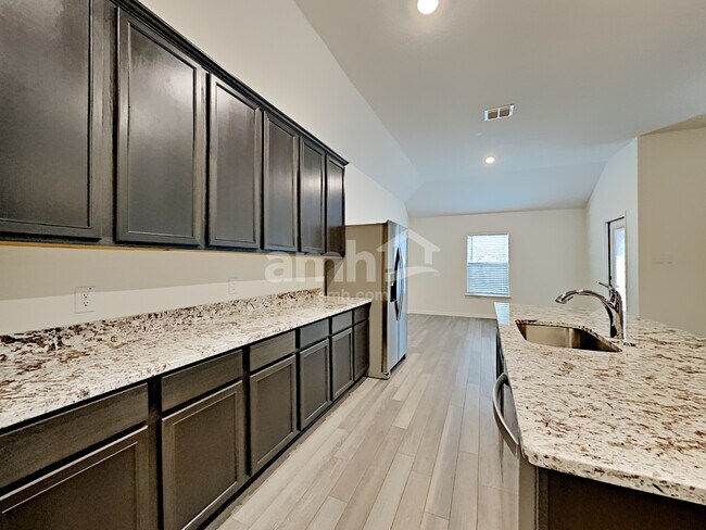 Foto del edificio - 7933 Cactus Plum Dr