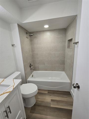 Foto del edificio - 553 Doral Pl