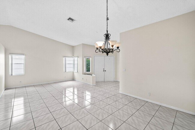 Foto del edificio - 10001 Country Brook Rd