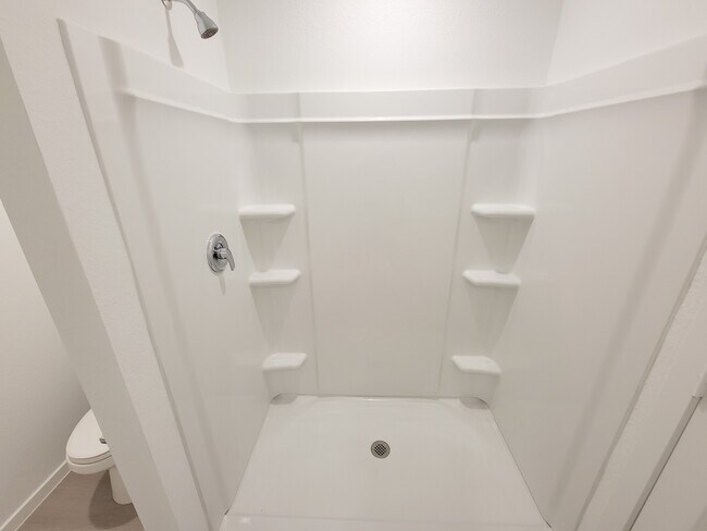 Foto del edificio - 25588 Rose Creek Dr