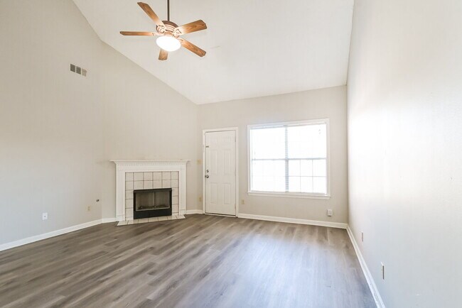 Building Photo - 8748 Clear Sky Path