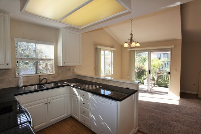 Building Photo - 11325 Avenida de los Lobos