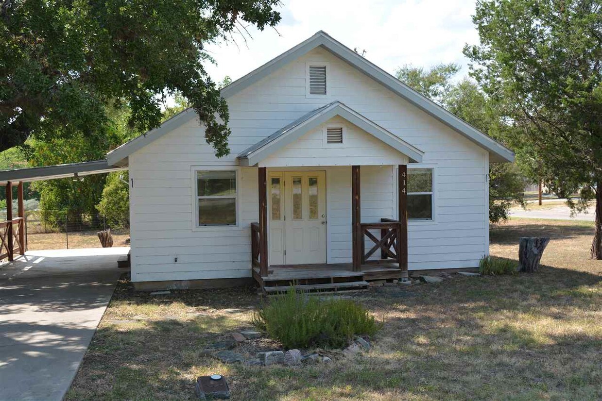 414 Ave F, Marble Falls, TX 78654 House Rental in Marble Falls, TX
