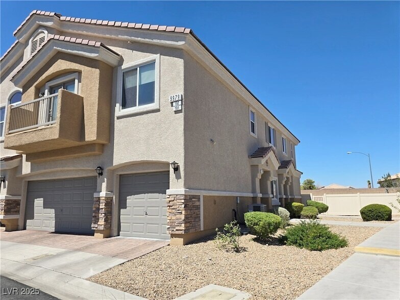 Foto principal - 9979 Government Point Way
