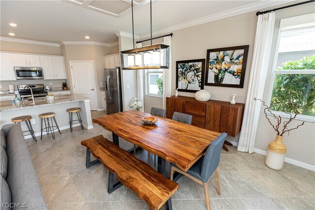 Foto del edificio - 3650 Crimson Ln