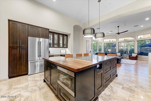 Foto del edificio - 16589 N 109th St