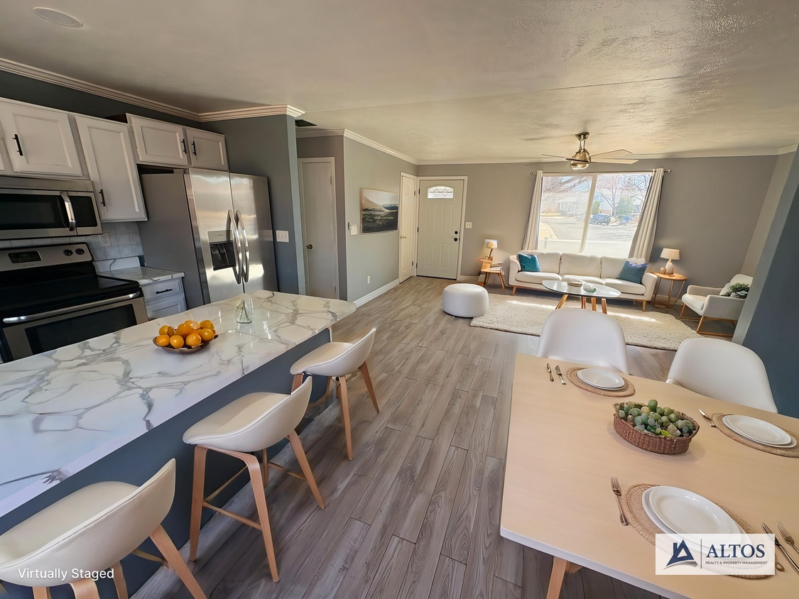 Large 5 bed 3 bath house near Cherry Creek Reservoir! - Large 5 bed 3 bath house near Cherry Creek Reservoir!