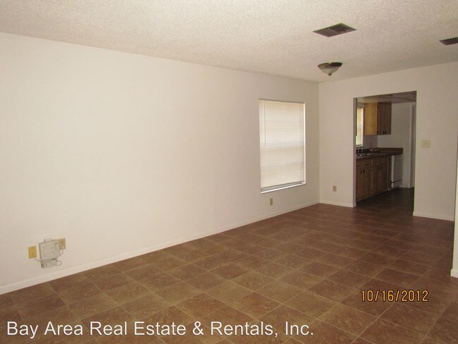 Building Photo - 11603 Valencia Dr