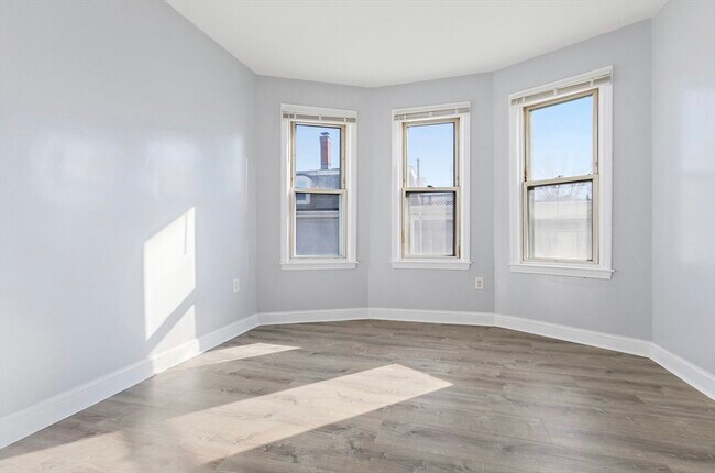 Building Photo - 403 Ferry St