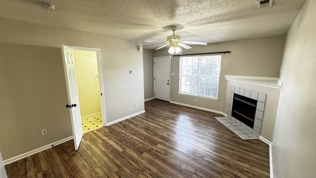 Foto del edificio - 509 Timberlake Trail