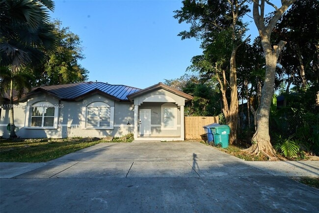Building Photo - 22725 SW 125th Ave