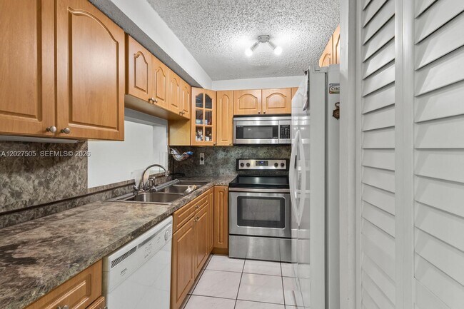 Foto del edificio - 2075 SW 122nd Ave