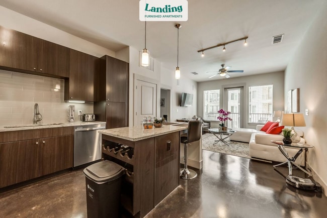 Building Photo - 110 W CityLine Dr