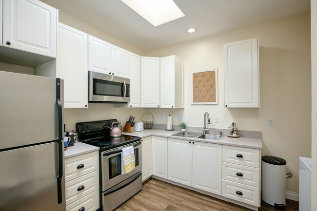 Building Photo - 172 Landale Ln