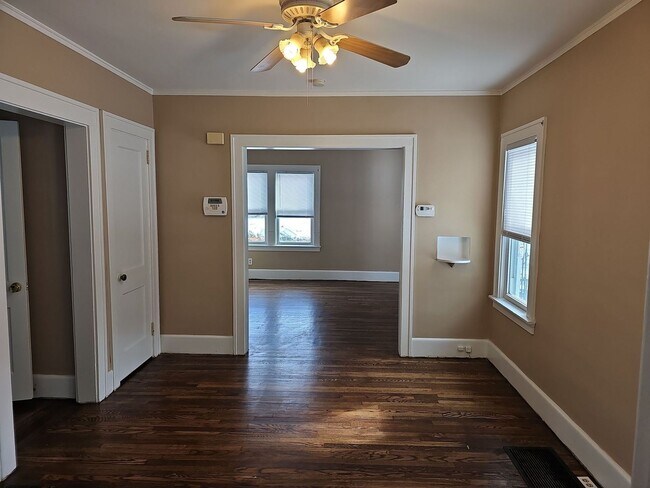 Foto del edificio - 6601 Betts 2BR/1BA (Cincinnati)