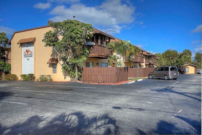 Foto del edificio - 312 Southwind Dr