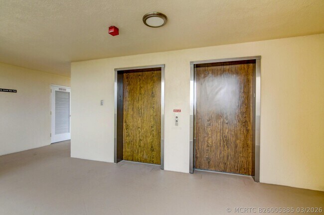 Building Photo - 14426 Amberly Ln