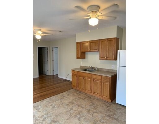 Foto del edificio - 19 Whitcomb St