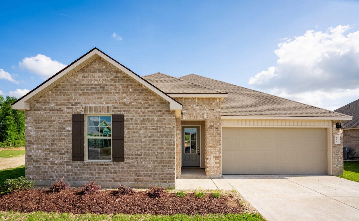 Primary Photo - 3 Bed 2 Bath Rental