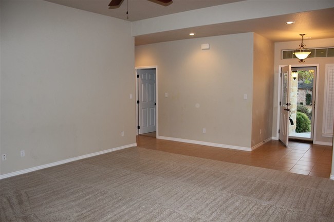 Building Photo - 329 Firestone Dr