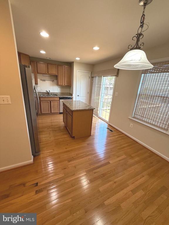 Building Photo - 2932 Truffle Oak Place
