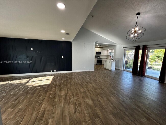Foto del edificio - 2403 NW 108th Terrace