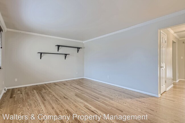 Building Photo - 4 br, 2 bath House - 1633 S. Everett Street
