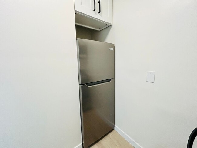 Building Photo - ven108