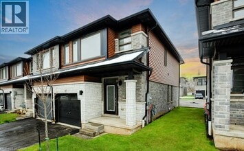 Building Photo - 120 Court Dr