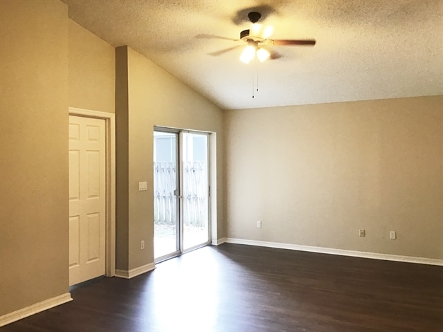 Building Photo - 2386 Blue Sapphire Cir